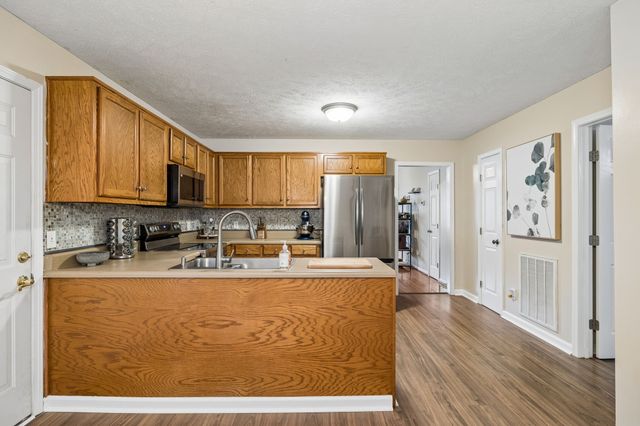 807 Jonathan Dr, Lebanon, TN 37087