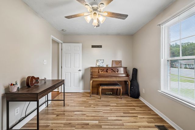 807 Jonathan Dr, Lebanon, TN 37087