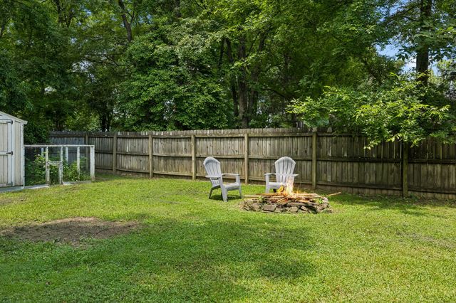 807 Jonathan Dr, Lebanon, TN 37087