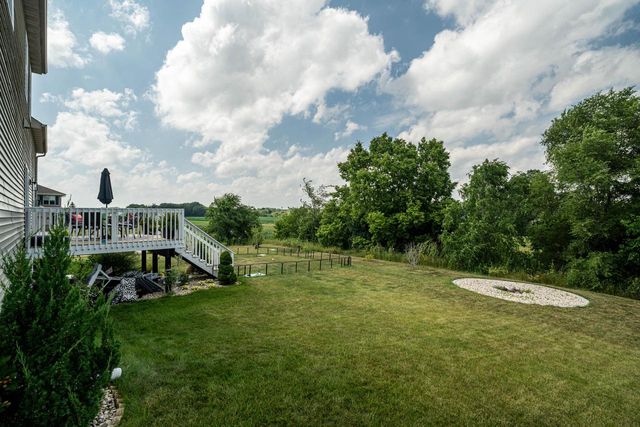 1500 Whitewater DRIVE, West Bend, WI 53095