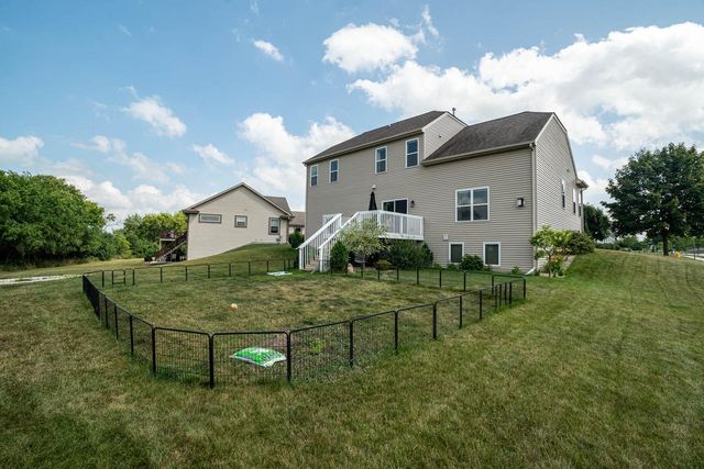 1500 Whitewater DRIVE, West Bend, WI 53095