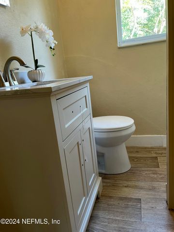 714 HUNTER Avenue, Crescent City, FL 32112