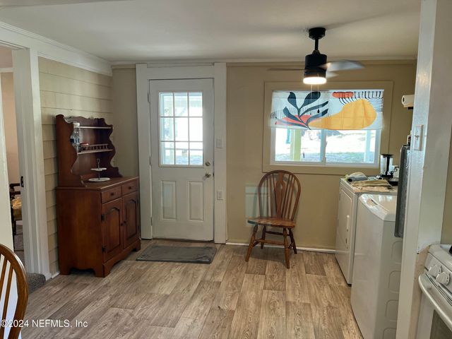 714 HUNTER Avenue, Crescent City, FL 32112