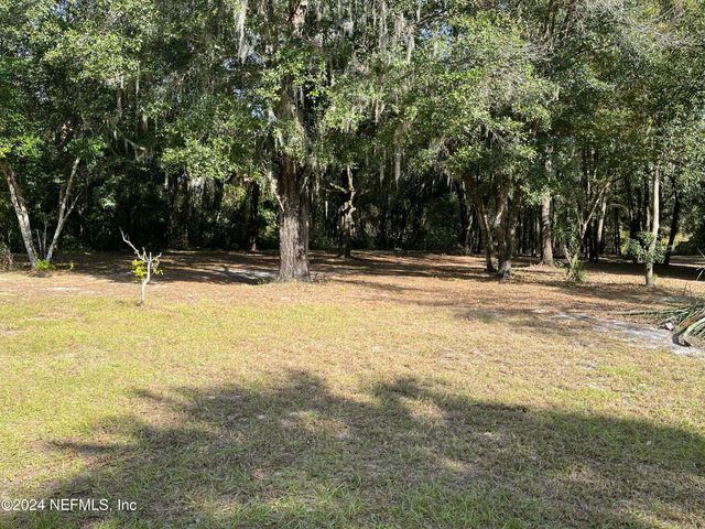 714 HUNTER Avenue, Crescent City, FL 32112