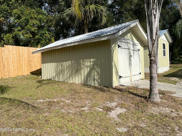 714 HUNTER Avenue, Crescent City, FL 32112