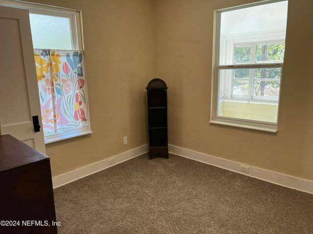 714 HUNTER Avenue, Crescent City, FL 32112