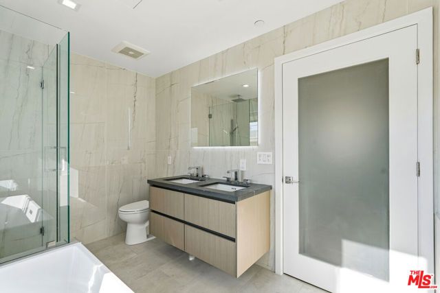 1006 Hancock Avenue B, West Hollywood, CA 90069