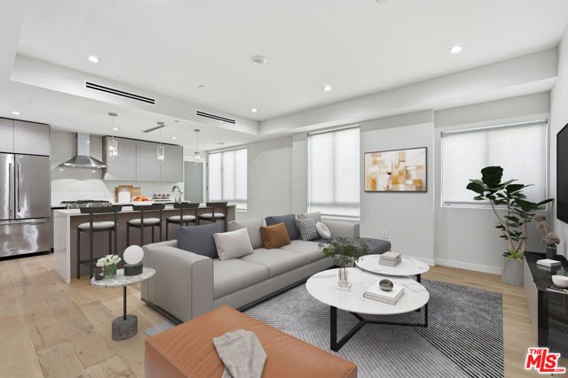 1006 Hancock Avenue B, West Hollywood, CA 90069