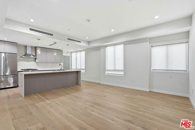 1006 Hancock Avenue B, West Hollywood, CA 90069