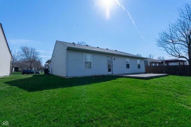 7656 Windy Hill Way, Indianapolis, IN 46239