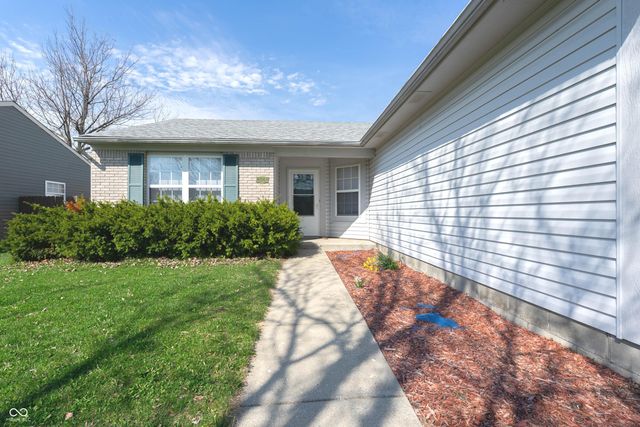 7656 Windy Hill Way, Indianapolis, IN 46239