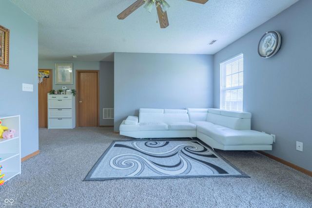 7656 Windy Hill Way, Indianapolis, IN 46239