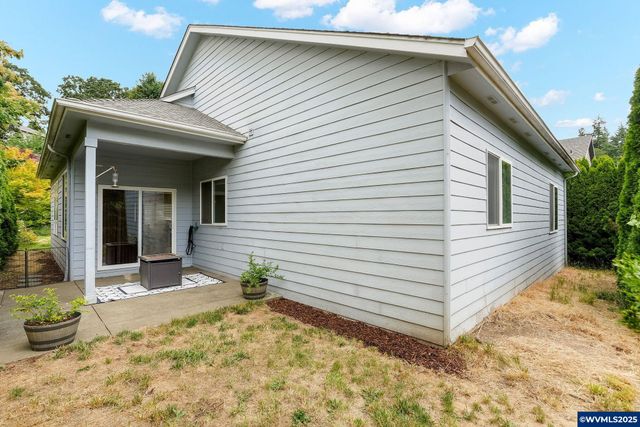 2330 Mule Deer Ct NW, Salem, OR 97304