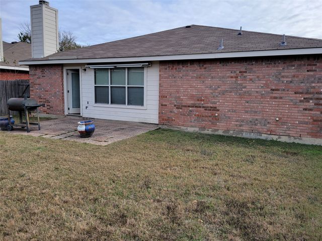 9220 Nightingale Drive, Fort Worth, TX 76123