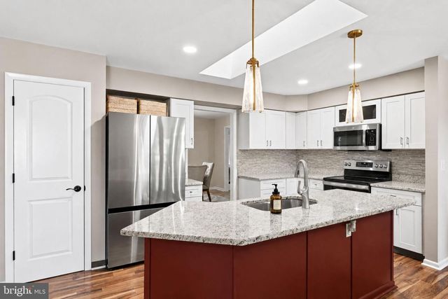 203 BIRCHSIDE CIR, Locust Grove, VA 22508