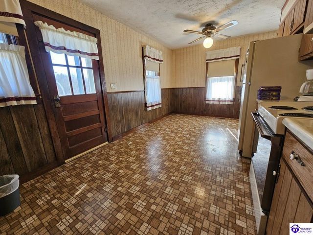2403 Valley Creek Road, Elizabethtown, KY 42701