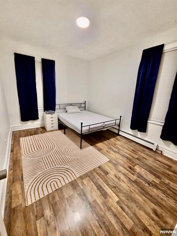 267-269 Leslie Street, Newark, NJ 07112