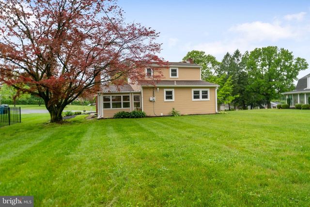 906 HERMAN DRIVE, Mechanicsburg, PA 17055