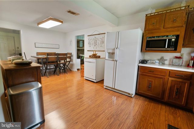 906 HERMAN DRIVE, Mechanicsburg, PA 17055