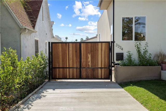 3334 Madera Avenue, Los Angeles, CA 90039