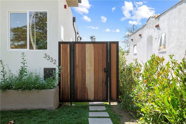 3334 Madera Avenue, Los Angeles, CA 90039