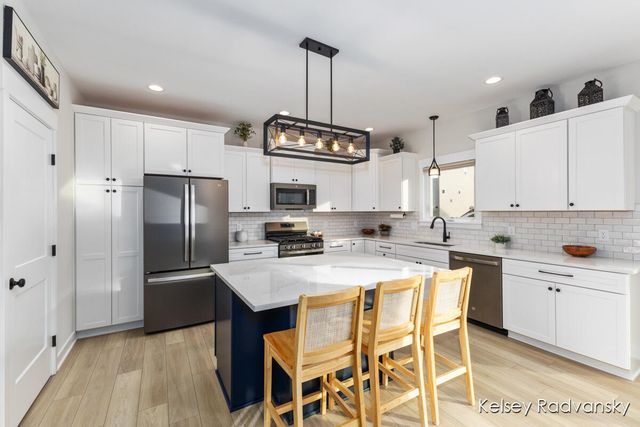 6450 Estate Drive SW, Byron Center, MI 49315