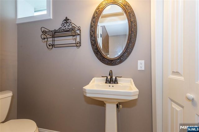 4 Kingsberry Avenue, Westwood, NJ 07675