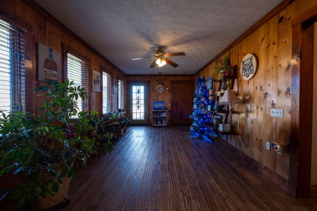 731 Bee Lick Creek Road, Somerset, KY 42503