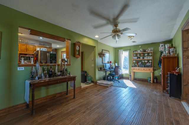 731 Bee Lick Creek Road, Somerset, KY 42503