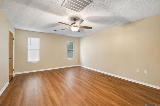 8152 Baringer Rd, Baton Rouge, LA 70817