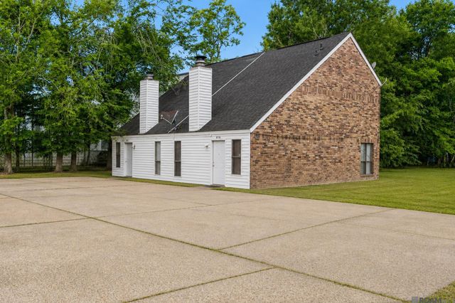 8152 Baringer Rd, Baton Rouge, LA 70817