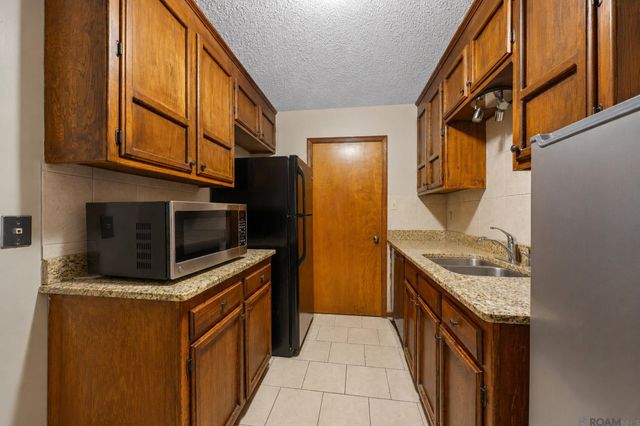 8152 Baringer Rd, Baton Rouge, LA 70817
