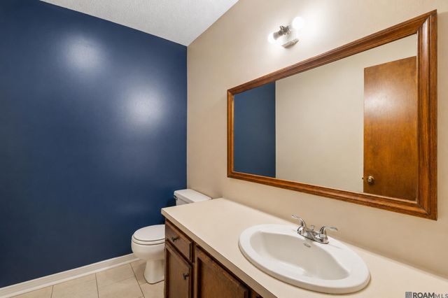 8152 Baringer Rd, Baton Rouge, LA 70817