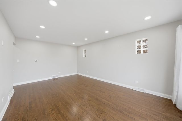 4312 N NOTTINGHAM Avenue, Norridge, IL 60706