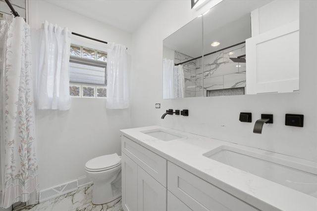 4312 N NOTTINGHAM Avenue, Norridge, IL 60706