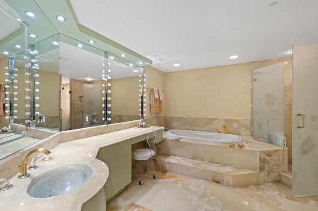 3100 N Ocean Boulevard 1610, Fort Lauderdale, FL 33308