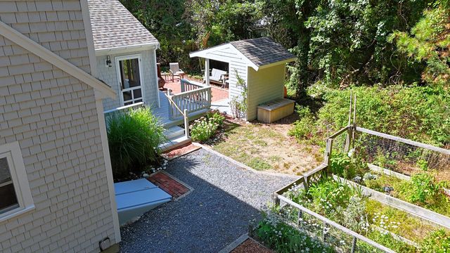 620 Kingsbury Beach Road, Eastham, MA 02642