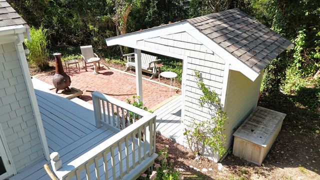 620 Kingsbury Beach Road, Eastham, MA 02642