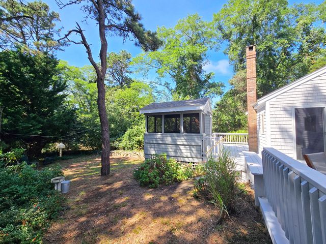 620 Kingsbury Beach Road, Eastham, MA 02642