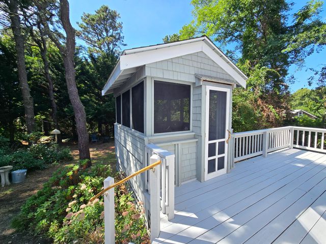 620 Kingsbury Beach Road, Eastham, MA 02642