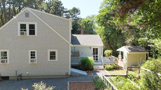 620 Kingsbury Beach Road, Eastham, MA 02642