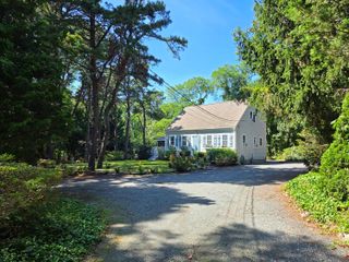 620 Kingsbury Beach Road, Eastham, MA 02642