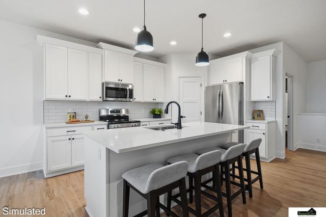 8601 S 49th Street, Lincoln, NE 68516