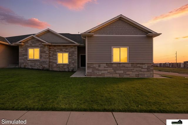 8601 S 49th Street, Lincoln, NE 68516