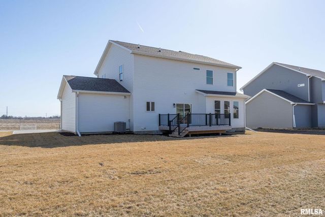 6574 Pelican Street, Bettendorf, IA 52722