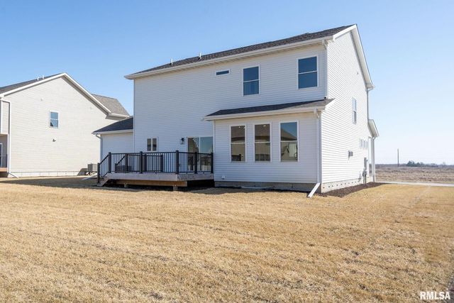 6574 Pelican Street, Bettendorf, IA 52722