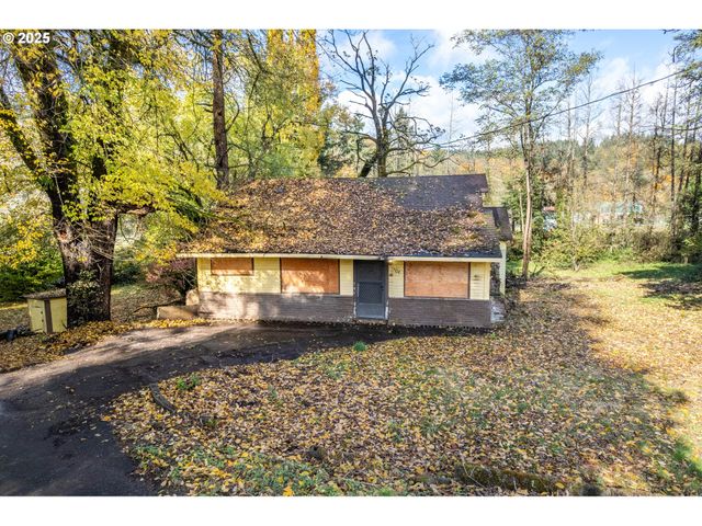 2104 DELAMETER Rd, Castle Rock, WA 98611