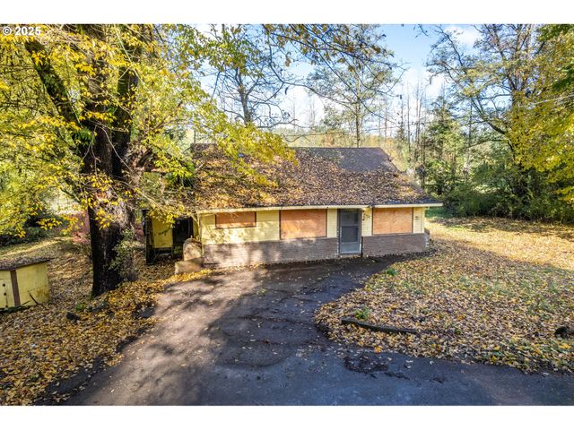 2104 DELAMETER Rd, Castle Rock, WA 98611