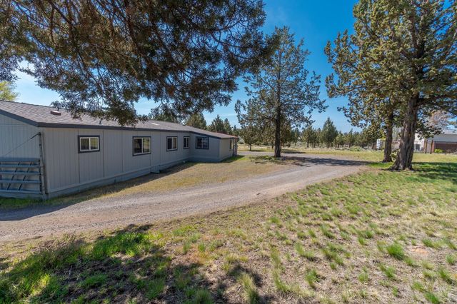 13934 SW Cinder Drive, Terrebonne, OR 97760