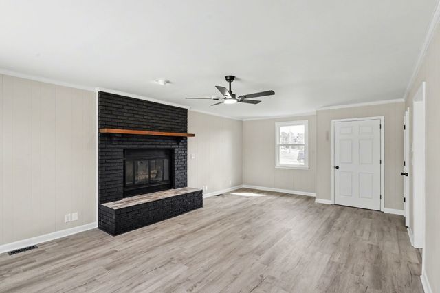 104 N Hillwood Cir, Greenbrier, TN 37073